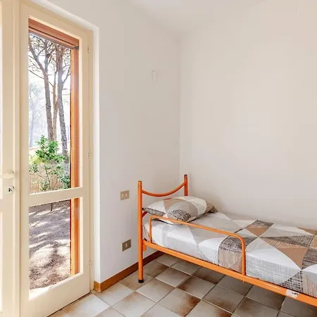 Apartment Valeria, 8 Guests, Surrounded By Pine Forest And The Sea